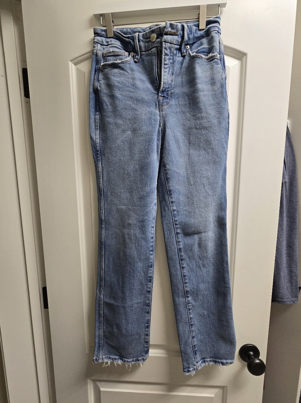 Good American High-Rise Jeans in Medium Blue